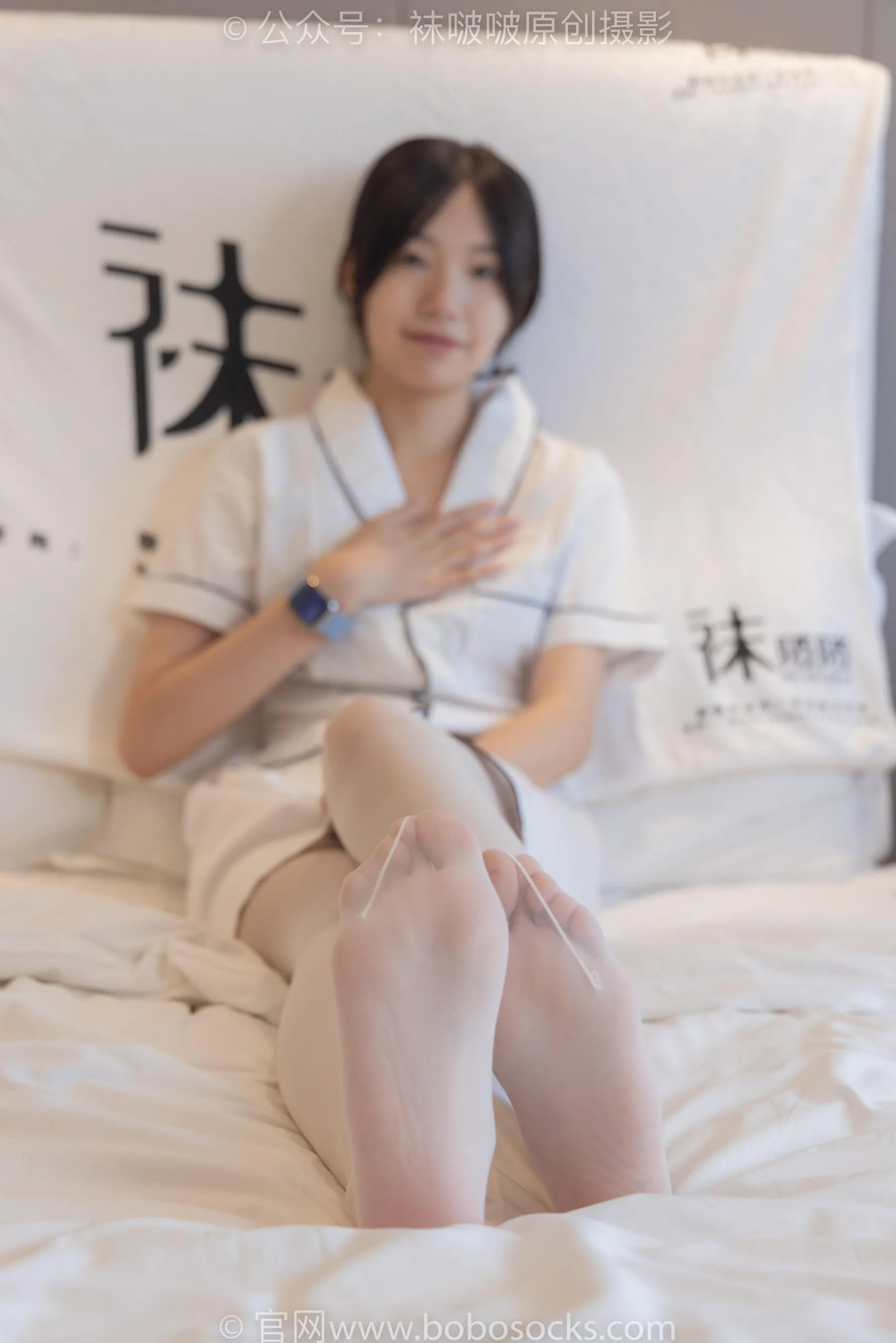 [BoBoSocks袜啵啵]NO.206 小甜豆-绑带凉鞋、白丝大腿袜、小护士服 [89P]插图1